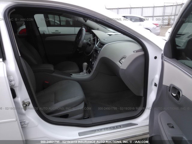 1G1ZC5EU7BF192727 - 2011 CHEVROLET MALIBU 1LT 白色 照片 5