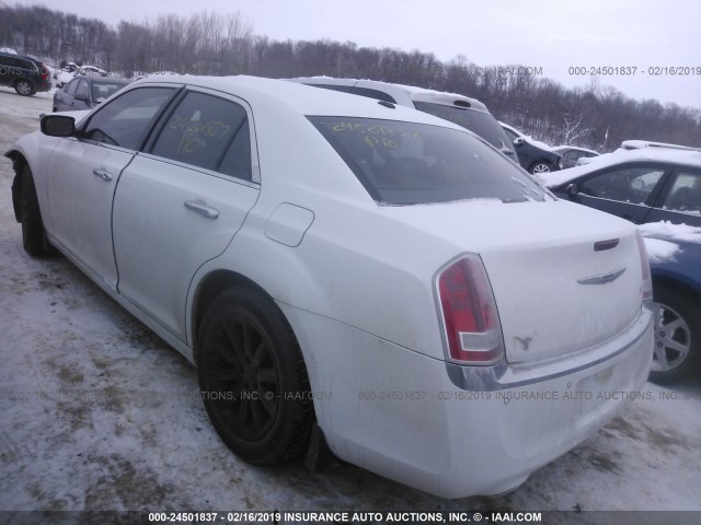 2C3CA5CG6BH523719 - 2011 CHRYSLER 300 LIMITED WHITE photo 3