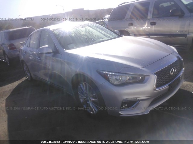 JN1EV7APXJM352852 - 2018 INFINITI Q50 LUXE/SPORT SILVER photo 1