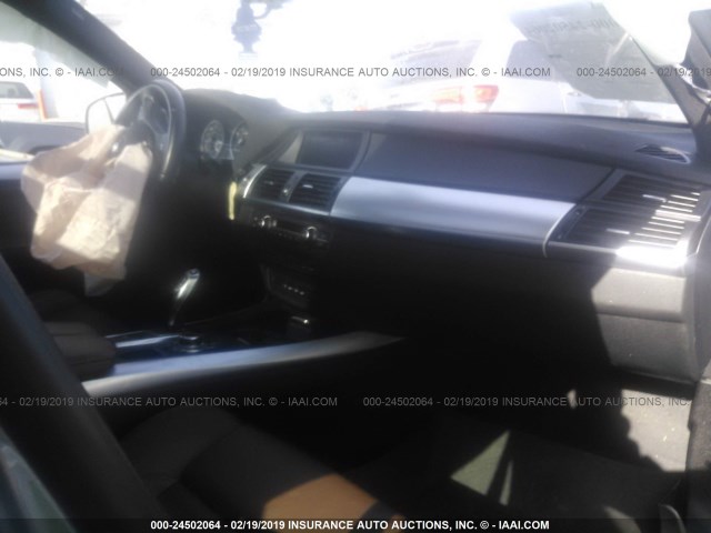 5UXZV4C5XCL988218 - 2012 BMW X5 XDRIVE35I SILVER photo 5