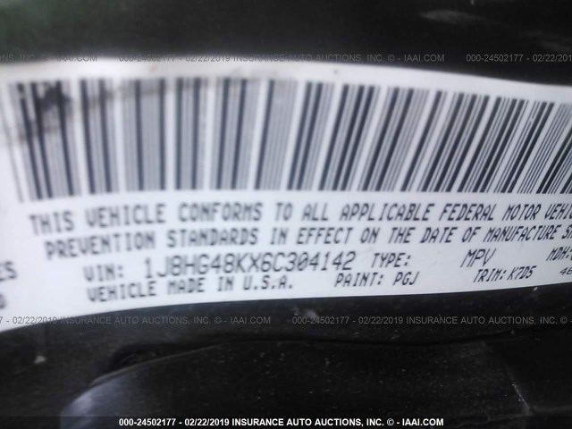 1J8HG48KX6C304142 - 2006 JEEP COMMANDER GREEN photo 9