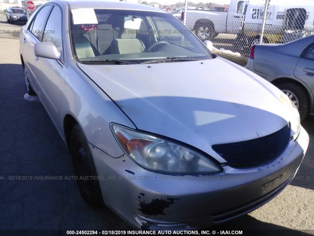 4T1BE32K54U890595 - 2004 TOYOTA CAMRY LE/XLE/SE SILVER photo 1