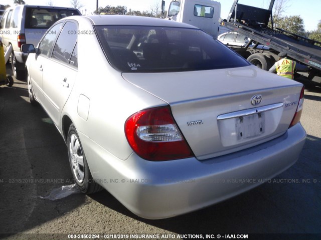 4T1BE32K54U890595 - 2004 TOYOTA CAMRY LE/XLE/SE SILVER photo 3