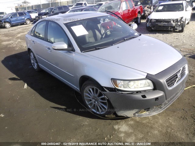 YV1382MS0A2489738 - 2010 VOLVO S40 2.4I SILVER photo 1