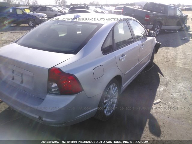 YV1382MS0A2489738 - 2010 VOLVO S40 2.4I SILVER photo 4