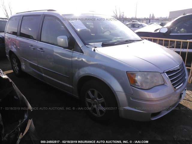 2A4RR5D11AR461223 - 2010 CHRYSLER TOWN & COUNTRY TOURING SILVER photo 1