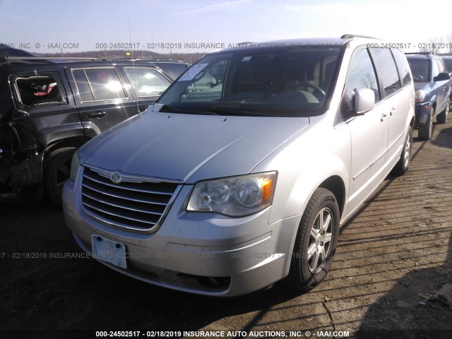 2A4RR5D11AR461223 - 2010 CHRYSLER TOWN & COUNTRY TOURING SILVER photo 2