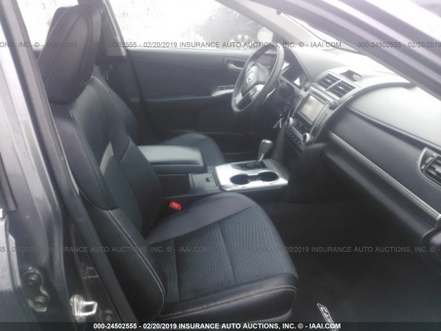 4T1BF1FK2DU665997 - 2013 TOYOTA CAMRY L/SE/LE/XLE Boz foto 5