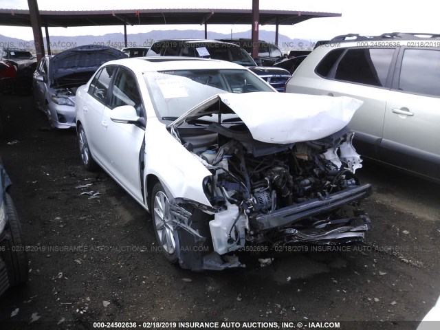 3VWRA7AJ1AM102830 - 2010 VOLKSWAGEN JETTA WOLFSBURG 白色 照片 1