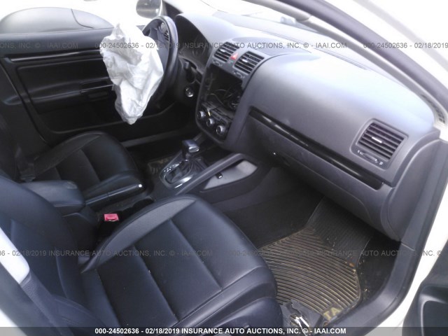 3VWRA7AJ1AM102830 - 2010 VOLKSWAGEN JETTA WOLFSBURG 白色 照片 5