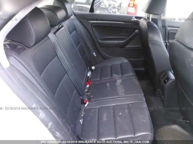 3VWRA7AJ1AM102830 - 2010 VOLKSWAGEN JETTA WOLFSBURG 白色 照片 8