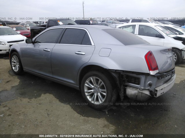 2C3CCAEG9HH566492 - 2017 CHRYSLER 300C SILVER photo 3