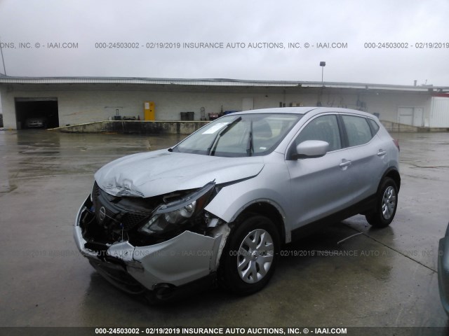 JN1BJ1CR9JW257181 - 2018 NISSAN ROGUE SPORT S/SV/SL SILVER photo 2