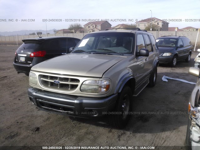 1FMZU63E9YZC57487 - 2000 FORD EXPLORER XLT GOLD photo 2