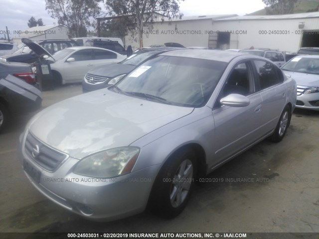 1N4AL11D52C150115 - 2002 NISSAN ALTIMA S/SL SILVER photo 2