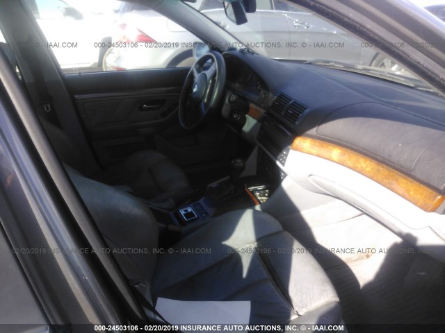 WBADT43412GY41735 - 2002 BMW 525 I AUTOMATIC GRAY photo 5