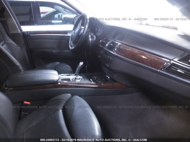 5UXZV4C5XCL763507 - 2012 BMW X5 XDRIVE35I GRAY photo 5