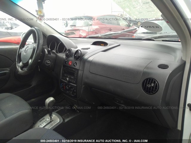 KL1TD66618B013718 - 2008 CHEVROLET AVEO LS WHITE photo 5