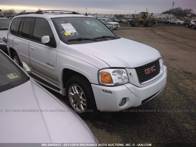 1GKES63M682225240 - 2008 GMC ENVOY DENALI WHITE photo 1