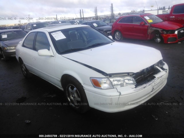 JT2BG22K810577464 - 2001 TOYOTA CAMRY CE/LE/XLE WHITE photo 1