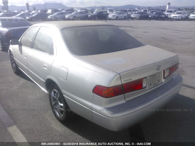 JT2BG22K8Y0504508 - 2000 TOYOTA CAMRY CE/LE/XLE GRAY photo 3