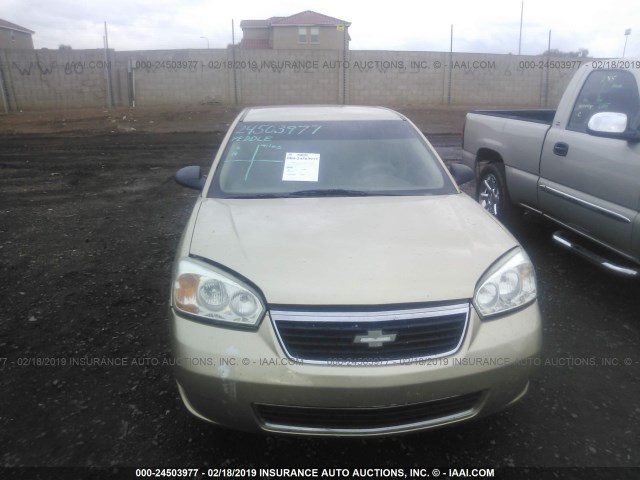 1G1ZS58NX8F108822 - 2008 CHEVROLET MALIBU LS GOLD photo 6