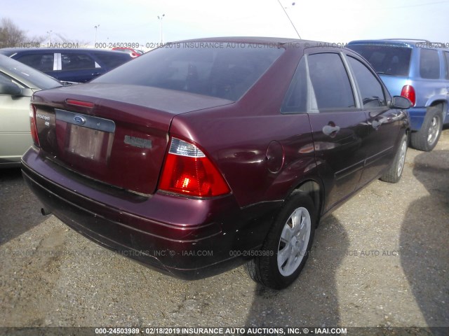 1FAFP34NX7W299698 - 2007 FORD FOCUS ZX4/S/SE/SES BURGUNDY photo 4