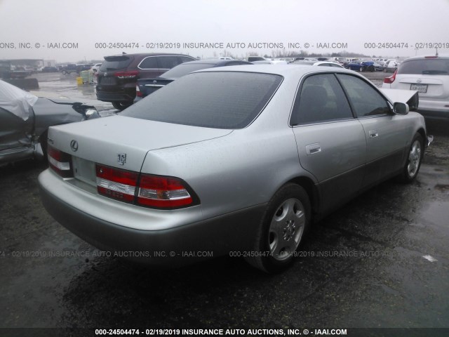 JT8BF28G2Y5098885 - 2000 LEXUS ES 300 SILVER photo 4