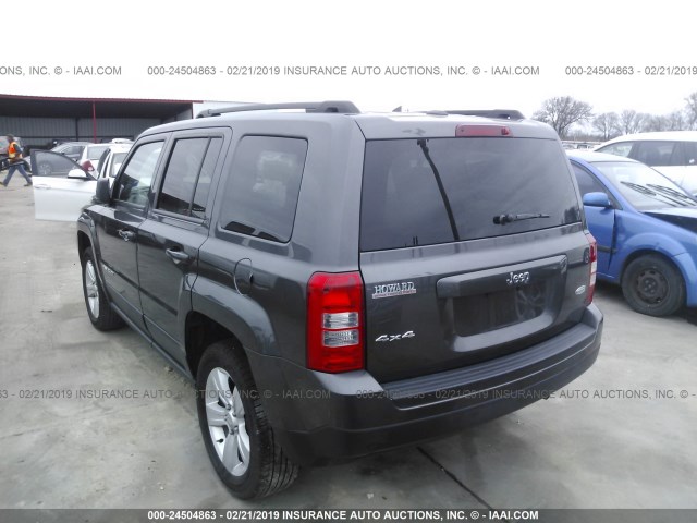 1C4NJRFB6HD174515 - 2017 JEEP PATRIOT LATITUDE GRAY photo 3