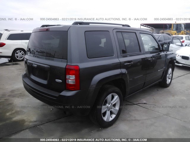 1C4NJRFB6HD174515 - 2017 JEEP PATRIOT LATITUDE GRAY photo 4