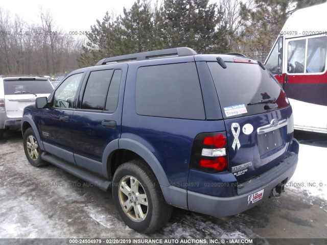 1FMEU73E26UA08382 - 2006 FORD EXPLORER XLT BLUE photo 3