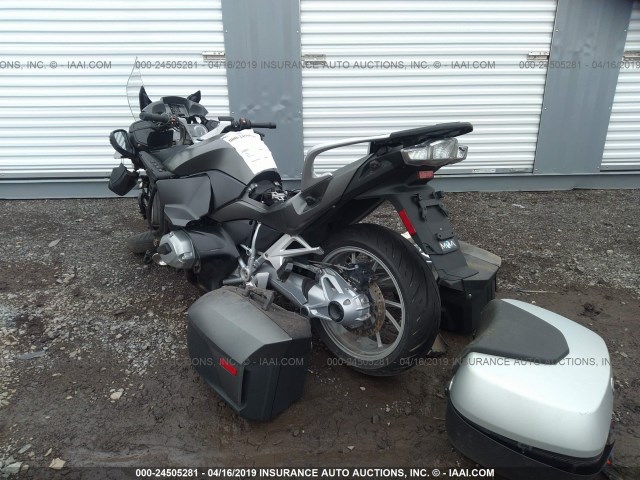 WB10A1308EZ191052 - 2014 BMW R1200 RT GRAY photo 3