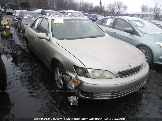 JT8BF28G3W0135372 - 1998 LEXUS ES 300 GOLD photo 6