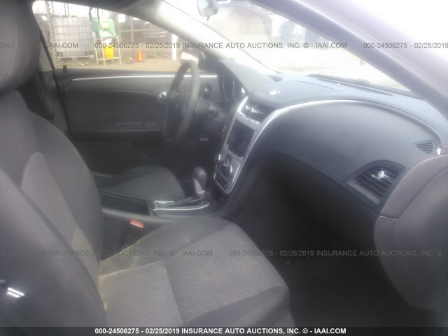 1G1ZC5E0XAF197870 - 2010 CHEVROLET MALIBU 1LT 金色 照片 5