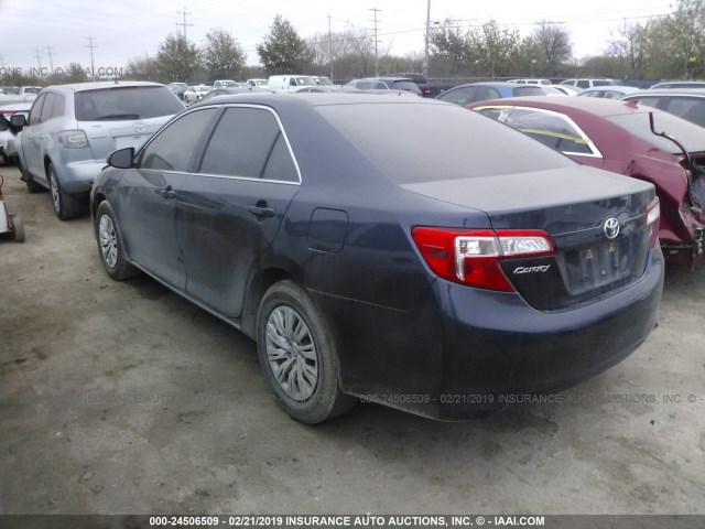 4T4BF1FK9ER393116 - 2014 TOYOTA CAMRY L/SE/LE/XLE BLUE photo 3