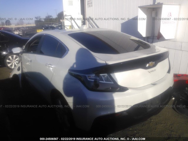 1G1RC6S51HU102480 - 2017 CHEVROLET VOLT LT WHITE photo 3