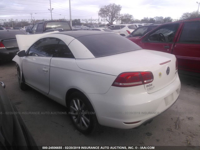 WVWBW7AH5CV009109 - 2012 VOLKSWAGEN EOS KOMFORT WHITE photo 3