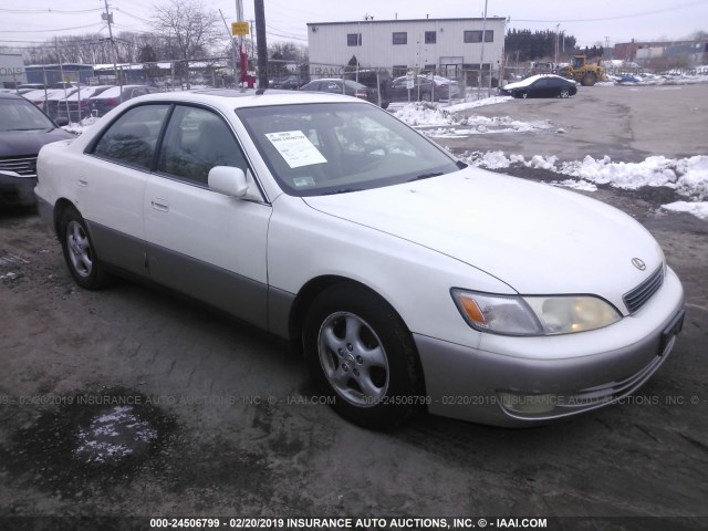 JT8BF28G1X0174348 - 1999 LEXUS ES 300 WHITE photo 1