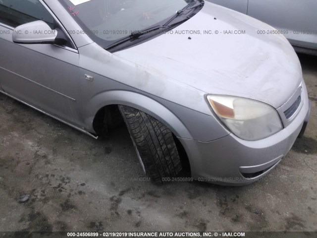 1G8ZV57768F175090 - 2008 SATURN AURA XR SILVER photo 6