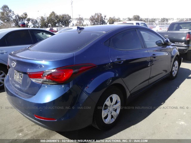 5NPDH4AE5GH749000 - 2016 HYUNDAI ELANTRA SE/SPORT/LIMITED BLUE photo 4