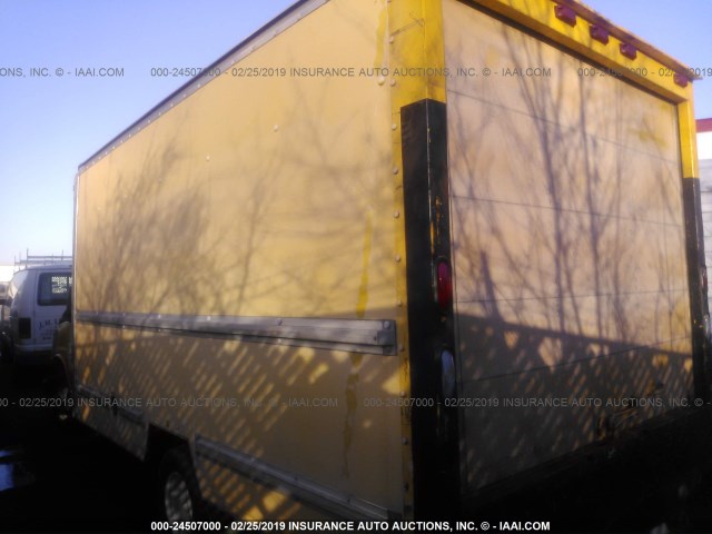 1GDHG31U941905415 - 2004 GMC SAVANA CUTAWAY G3500 Unknown photo 3