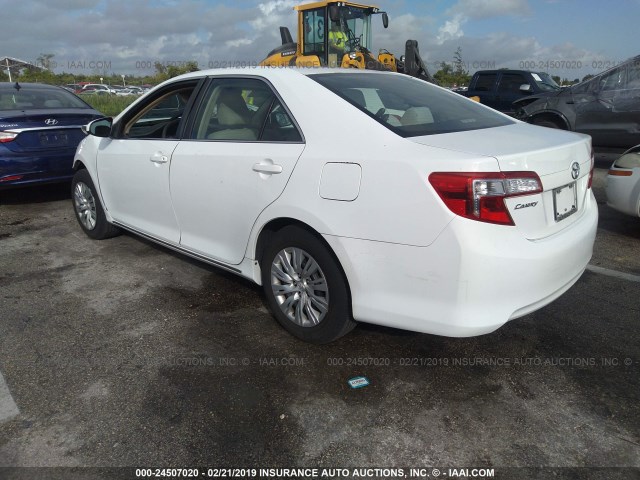 4T1BF1FK1CU198988 - 2012 TOYOTA CAMRY SE/LE/XLE 白色 照片 3