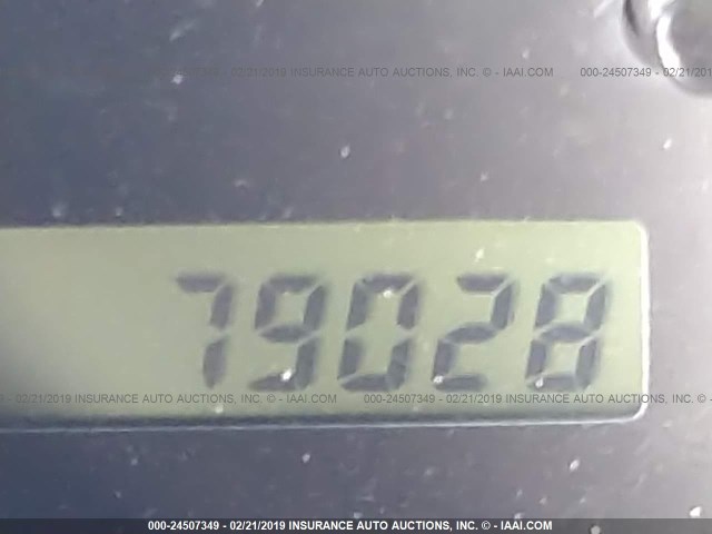 KL1TD62695B492018 - 2005 CHEVROLET AVEO LS WHITE photo 7