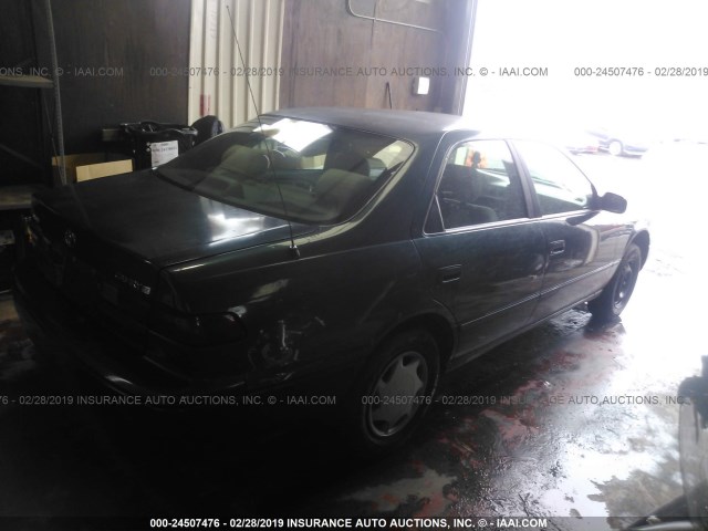 4T1BG22K6WU856169 - 1998 TOYOTA CAMRY CE/LE/XLE 绿色 照片 4