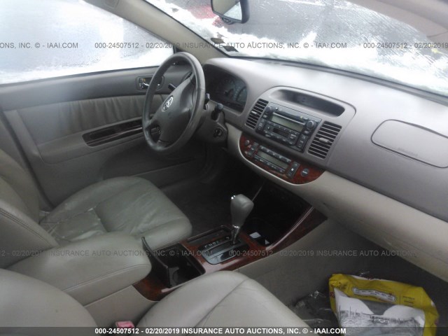 4T1BE30K42U626218 - 2002 TOYOTA CAMRY LE/XLE/SE GREEN photo 5