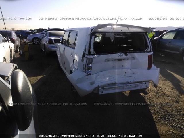 JTLKE50E081053987 - 2008 TOYOTA SCION XB WHITE photo 3