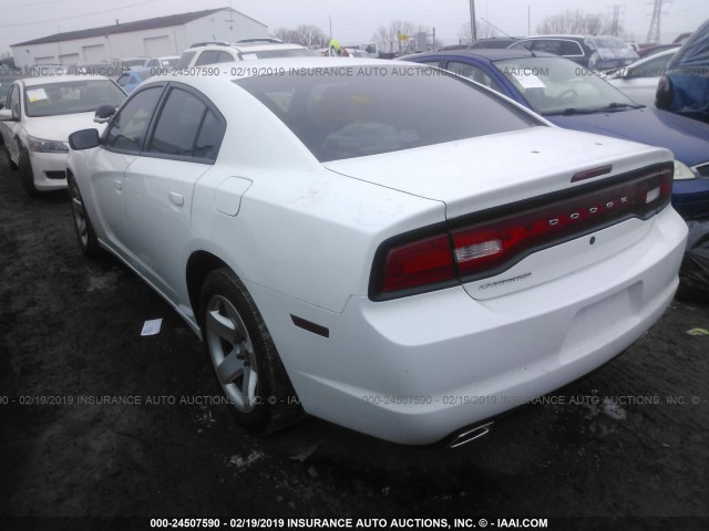 2C3CDXAT7DH721084 - 2013 DODGE CHARGER POLICE WHITE photo 3