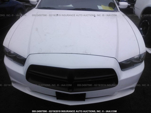 2C3CDXAT7DH721084 - 2013 DODGE CHARGER POLICE WHITE photo 6