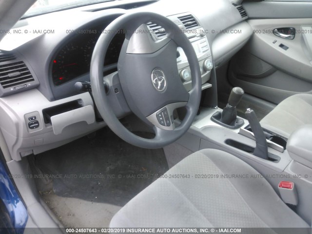 4T1BE46K19U281365 - 2009 TOYOTA CAMRY SE/LE/XLE 蓝色 照片 5