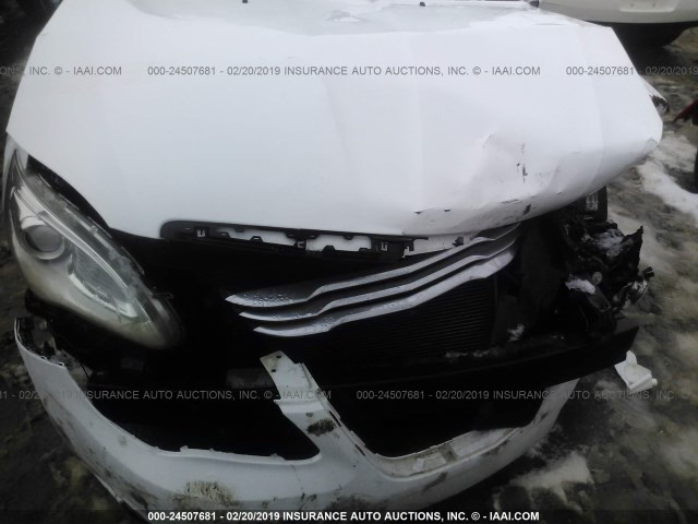 1C3CCBCG2EN112161 - 2014 CHRYSLER 200 LIMITED WHITE photo 6